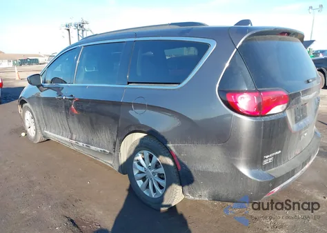 2017 Chrysler Pacifica Touring-L из США, поврежденный, VIN 2C4RC1BG7HR797203